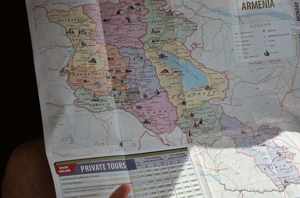 Armenia al femminile: viaggio tra cultura, memoria e incontri